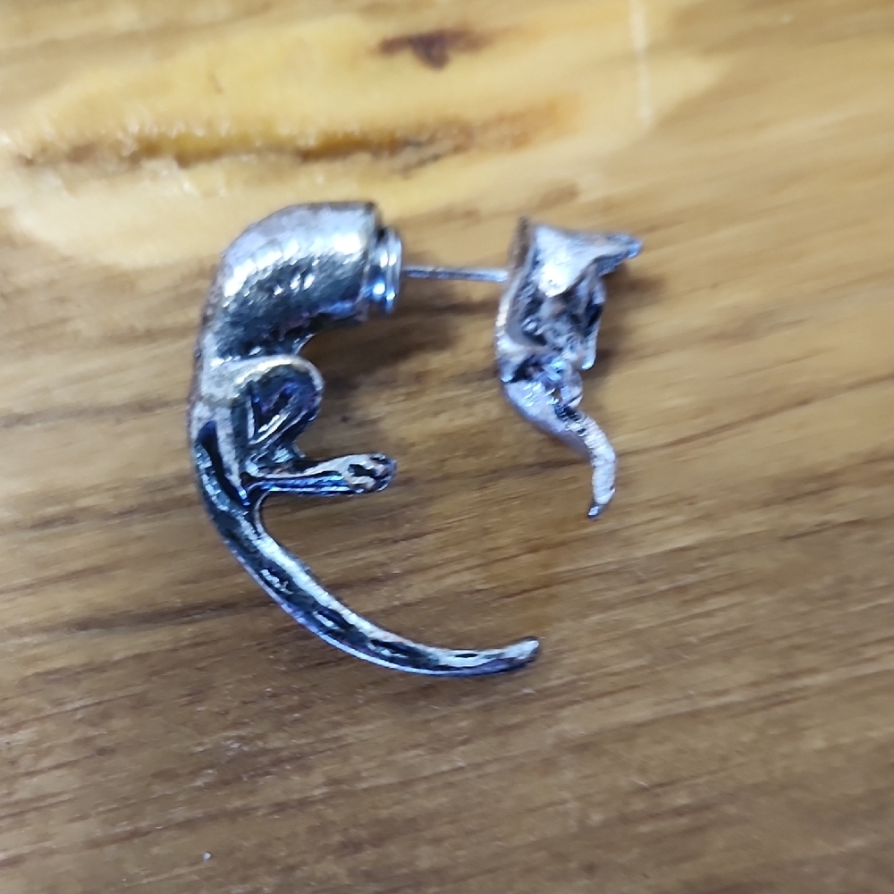 Silver Cat Climbing Earrings
